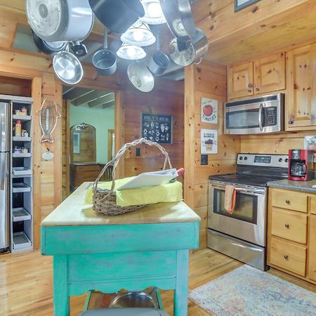 Charming Fancy Gap Cabin With Deck And Gas Grill! Buitenkant foto