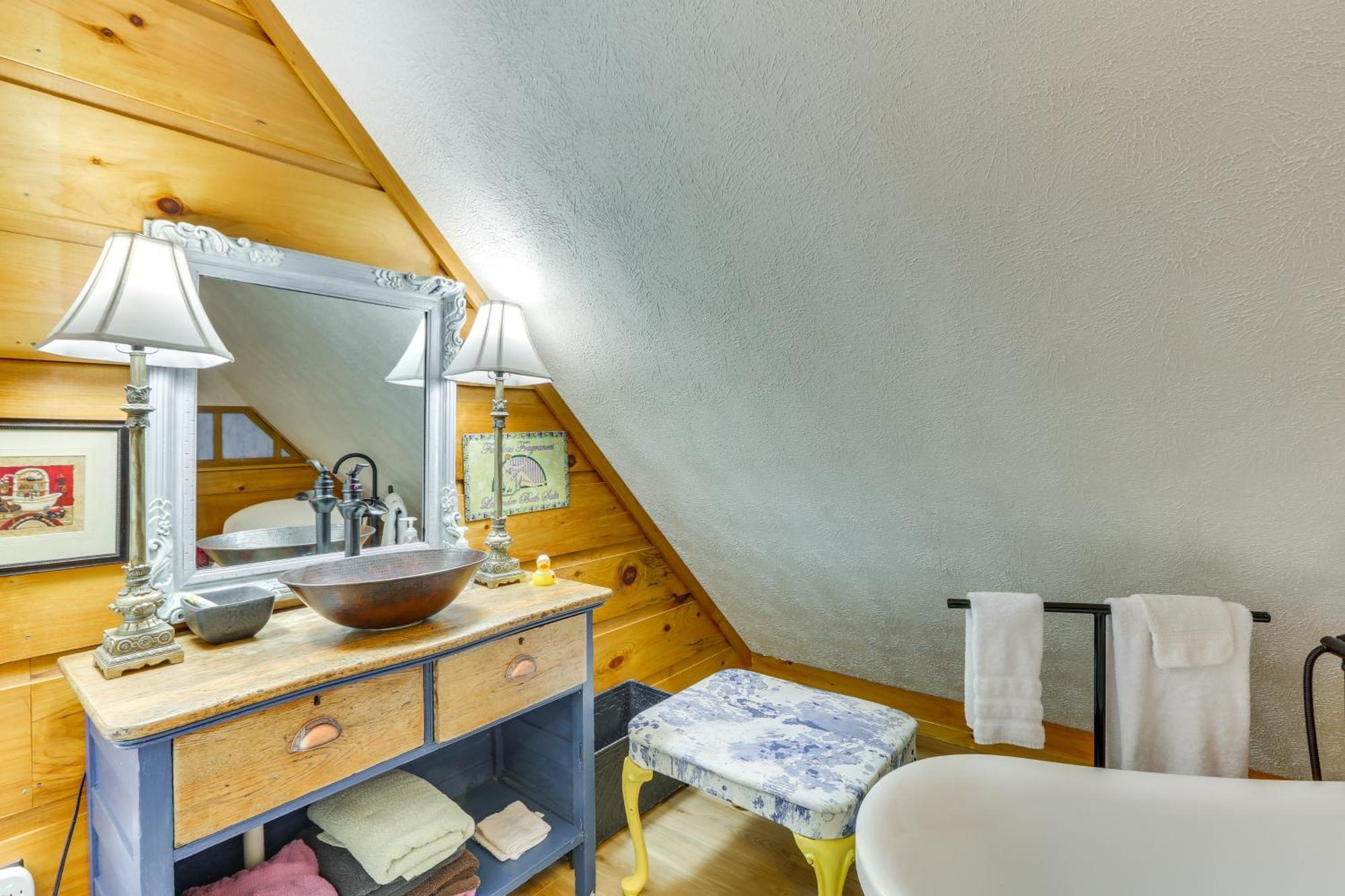 Charming Fancy Gap Cabin With Deck And Gas Grill! Buitenkant foto